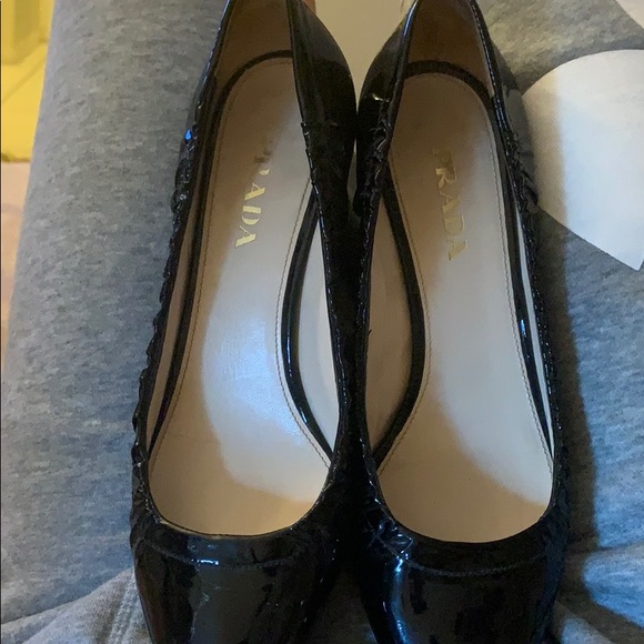 Heels - Picture 5 of 5